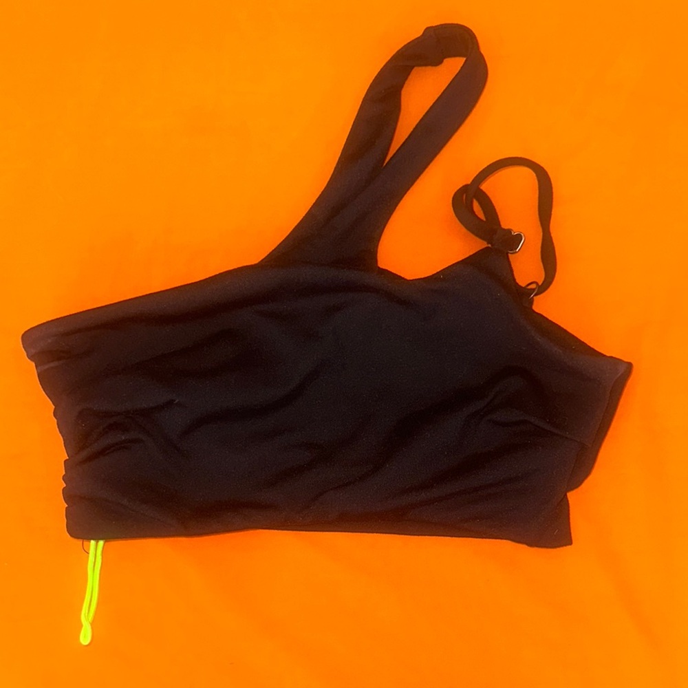 Bombshell sportswear Black One-Shoulder sports bra